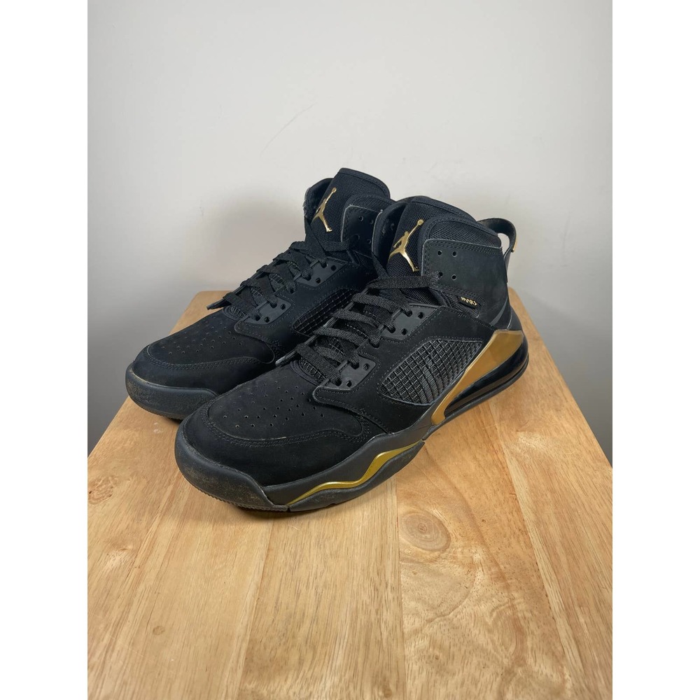 COPY - Jordan Mars 270 Air Max Black Gold Sneaker CD7070-007 sz8.5 - Picture 2 of 9